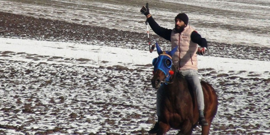 Kars’ta, ilk kez 7 saf kan İngiliz atı yarıştı