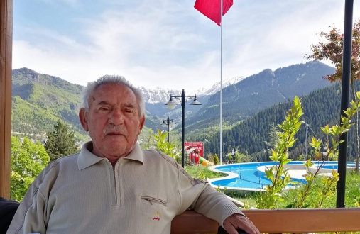 Kars’ta, Valilerin makam şoförlüğünü yapan emekli Şamil Vural vefat etti
