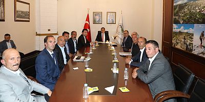Kars Valisi Türker Öksüz, Muhtarların sorun ve taleplerini dinledi