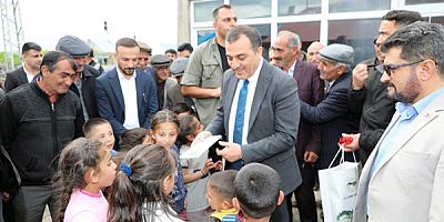 Kars Valisi Türker Öksüz'ün köy ziyaretleri devam ediyor