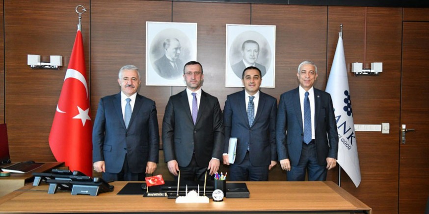 Vali Öksüz ve Milletvekilleri Arslan ile Kılıç Kars’ın projelerini Ankara’da görüştü