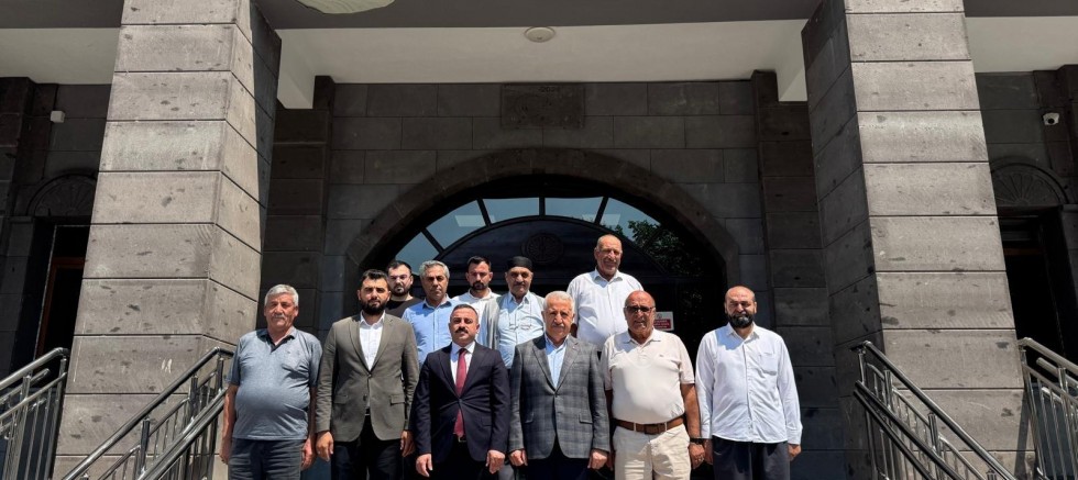 Ahmet Arslan'dan Kağızman Kaymakamı Semih Cembekli'ye Ziyaret