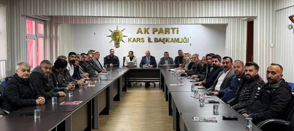 AK Parti İl Başkanlığı’nda Değerlendirme Toplantısı Gerçekleştirildi