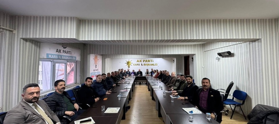 AK Parti Kars İl Başkanlığı’nda Haftalık İstişare Toplantısı