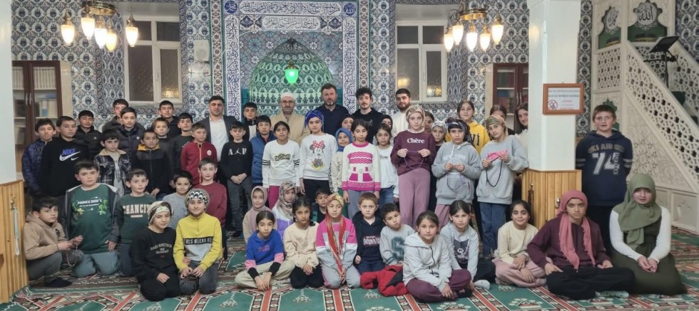 Akyaka’da Miniklerle İftar Buluşması