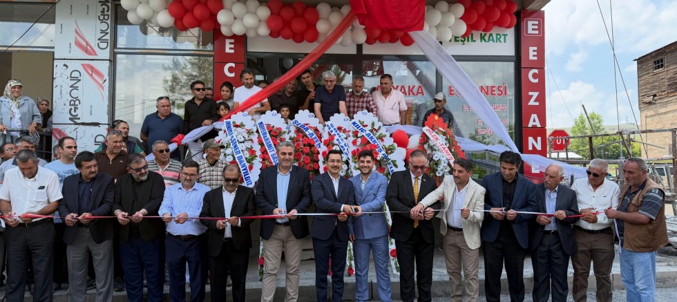 Akyaka Eczanesi Dualarla Hizmete Açıldı
