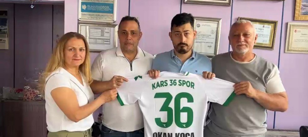Almanya’dan harçlıklarını biriktirip Kars 36 Spor’a bağışladılar!