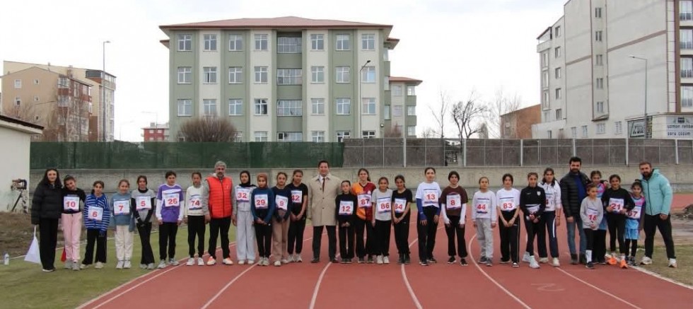 ANALİG Kros ve Kros Bayrak yarışmaları il birinciliği tamamlandı