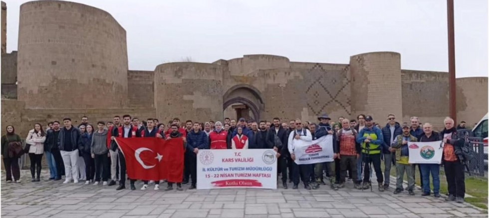 Ani’de Turizm Haftası yürüyüşle taçlandı
