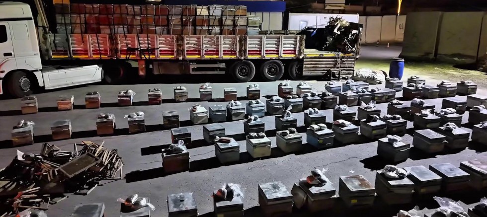 Arı Kovanlarına Gizlenmiş 91,1 Kilogram Uyuşturucu Ele Geçirildi