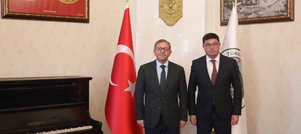 Azerbaycan Kars Başkonsolosu Zamin Aliyev'den Vali Polat'a Veda Ziyareti