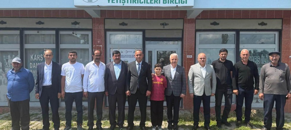 Bakan Ahmet Arslan'dan Cumhur Erkaya'ya Hayırlı Olsun Ziyareti