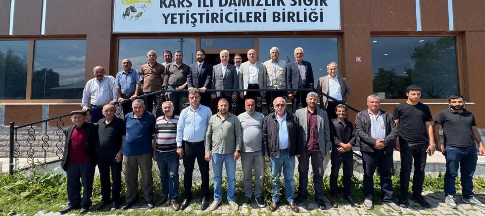 Bakan Ahmet Arslan'dan Damızlık Sığır Yetiştiricileri Birliği'ne Ziyaret