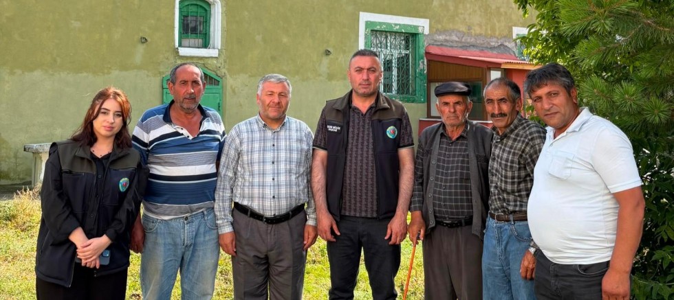 Başkan Özcan Müçük, Köy köy, tarla tarla üreticinin yanında!