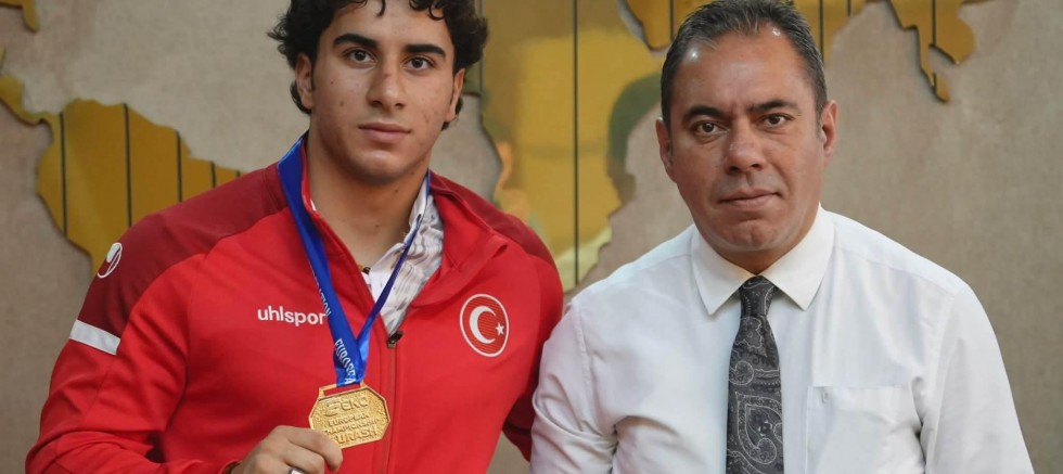 Başkan Senger, Avrupa Şampiyonu Diyar Savcı’yı Ağırladı 