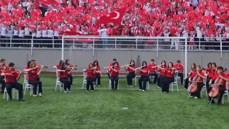 “Bizim Çocuklar” Bestesi Birinci Oldu