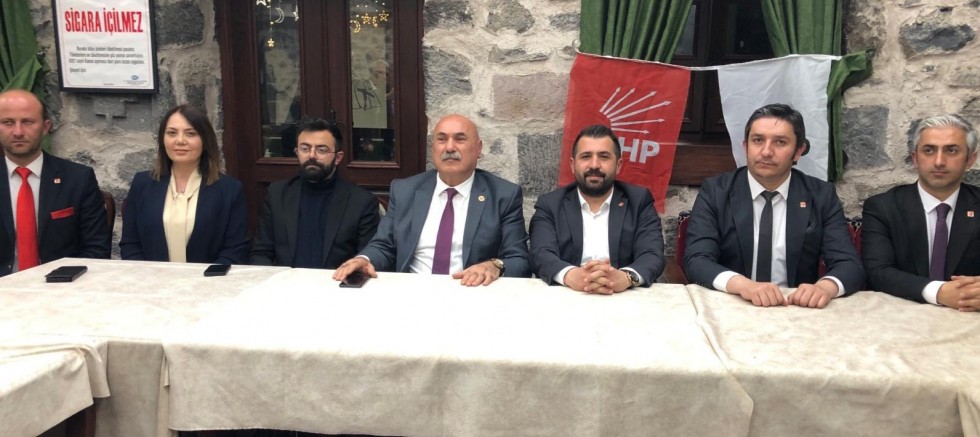 CHP Kars Belediye Başkan Adayı Dindar Gültekin Basınla iftarda buluştu