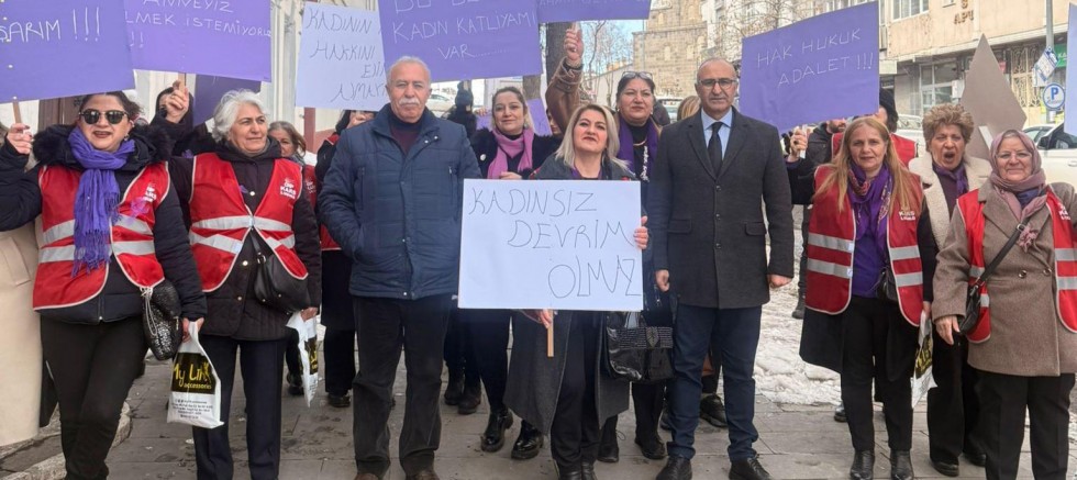 CHP Kars Kadın Kolları: “Eşit ve Özgür Bir Yaşamdan Vazgeçmeyeceğiz”