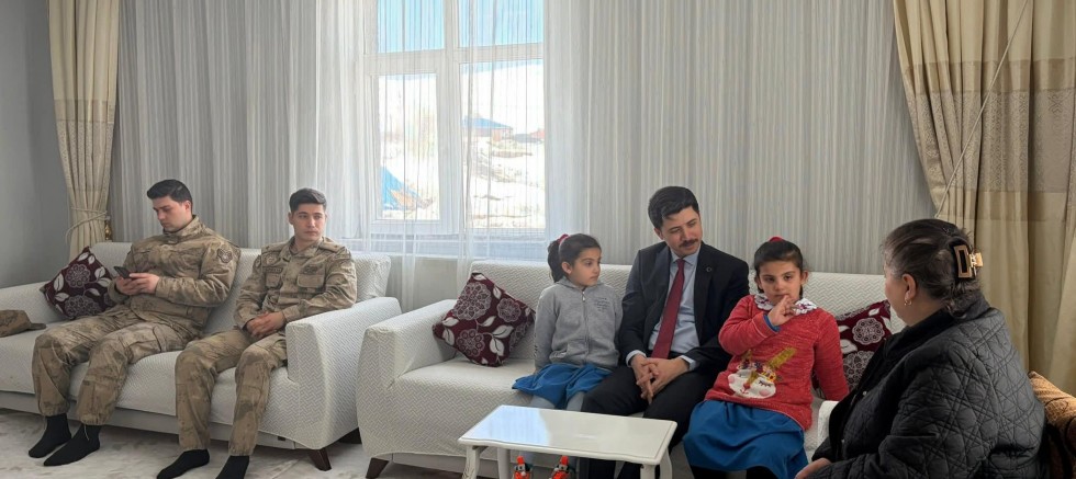 Digor Kaymakamı Kahraman’dan Hane Ziyareti