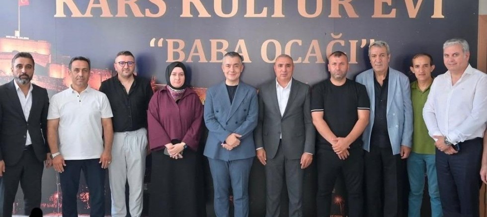 Esenyurt Kars Kültür Evi Derneği'ne Başkan Vekili Can Aksoy'dan ziyaret