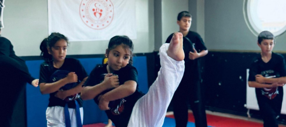 GSB Spor Okulları’nda Taekwondo Antrenmanları Devam Ediyor