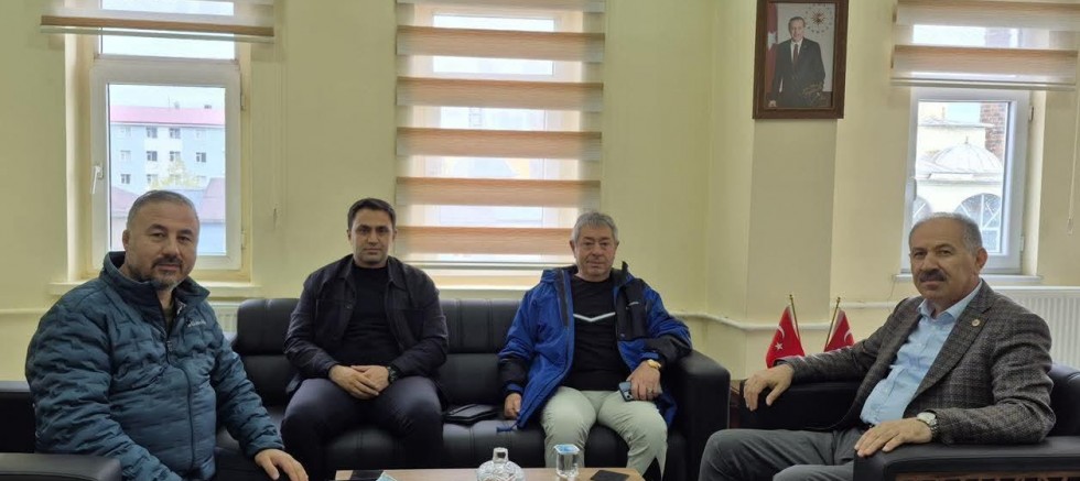 Güreş Camiası, Belediye Başkanı Zeki Elma’yı Ziyaret Etti