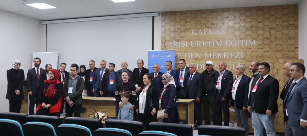 Kafkas Arısı Çalıştayı Ardahan’da Düzenlendi