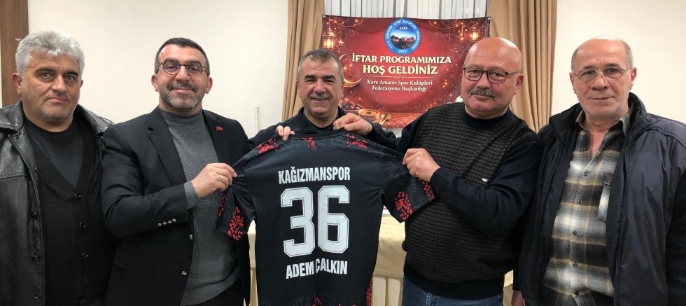 Kağızman Spor Kulübü’nden Milletvekili Çalkın’a Anlamlı Hediye