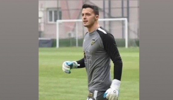 Kars 36 Spor, Kaleci Mehmet Akif Önal ile Yollar Ayrıldı