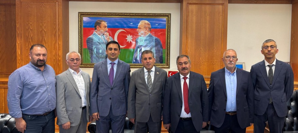 Kars Azerbaycan İşadamları Derneği’nden Başkonsolosa Ziyareti