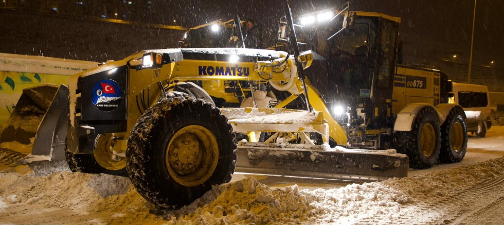 Kars Belediyesi’nden karla mücadele çalışmalarıyla ilgili açıklama