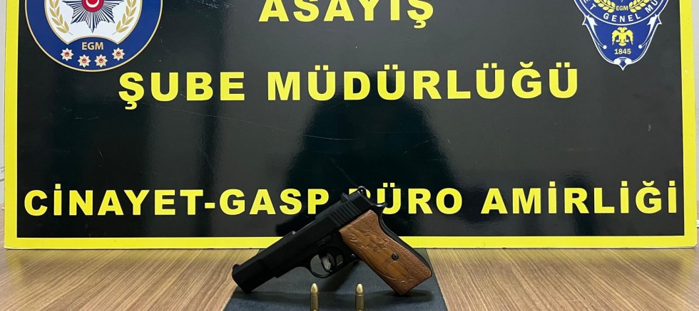Kars Emniyetinden kaçamadı! Silahlı yaralama şüphelisi tutuklandı