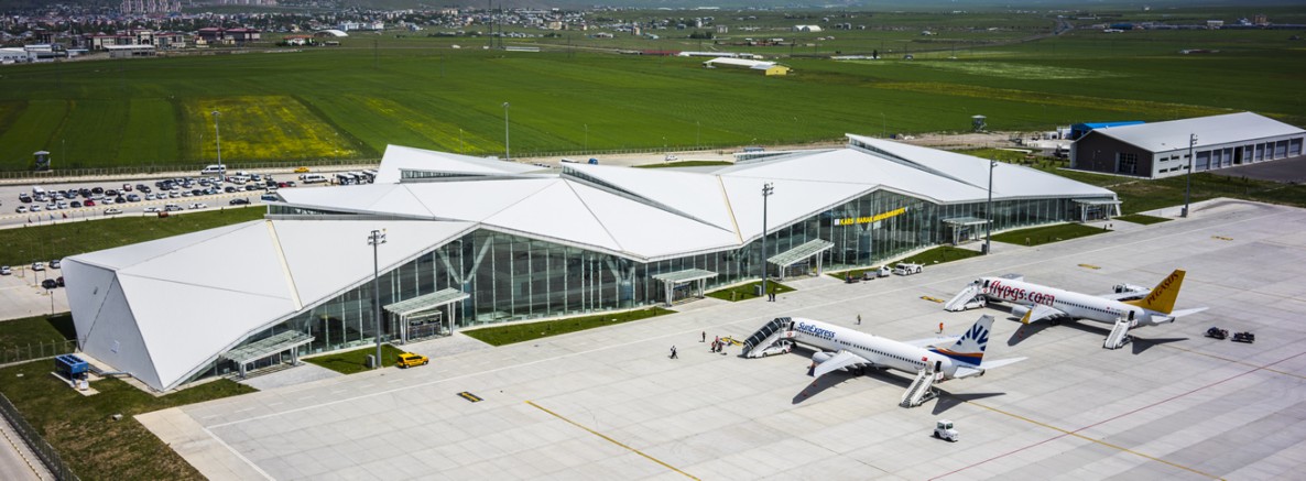 Kars Harakani Havalimanı’nda Ekim Ayı Yolcu Trafiği Açıklandı