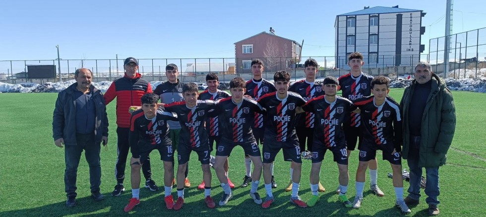 Kars Kale Spor, U18 Ligi Şampiyonu Oldular