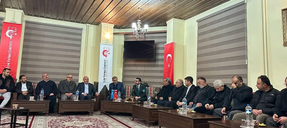 Kars Milletvekili Adem Çalkın, İlim Yayma Cemiyeti’ni Ziyaret Etti