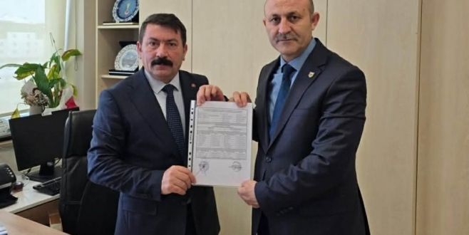 Kars Şoförler Odası Başkanı Okay Ulakcı, Mazbatasını aldı