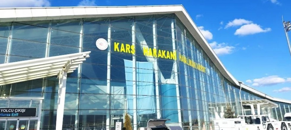 Kars'ta 50 bin 742 yolcuya hizmet verilirken, 312 uçak seferi gerçekleştirildi