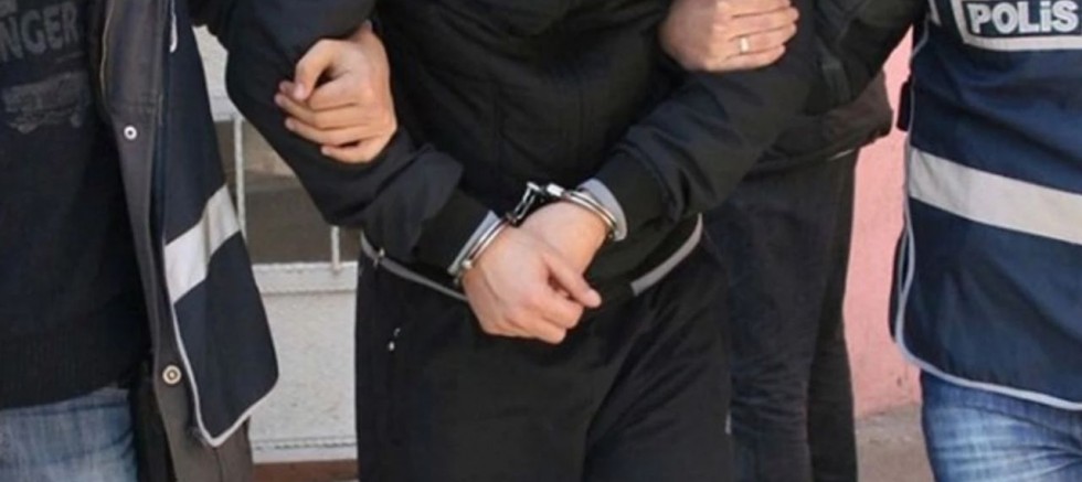 Kars'ta 8 Yıl 4 Ay Hapis Cezası bulunan dolandırıcı yakalandı