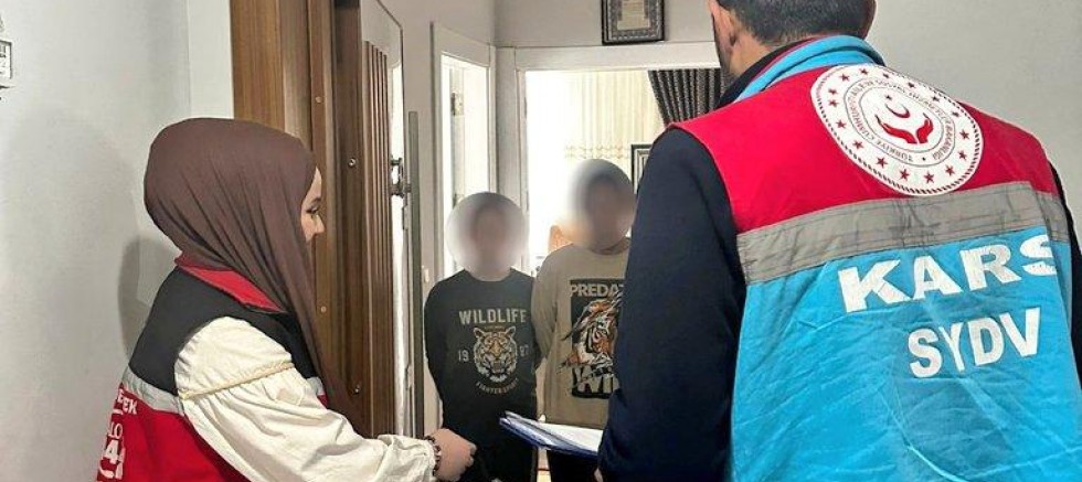 Kars’ta Bayramda çocuklar unutulmadı