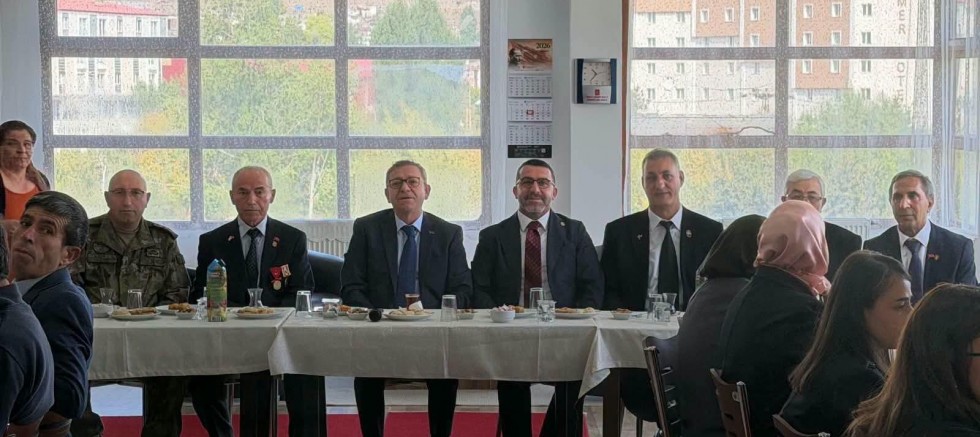 Kars'ta Gaziler Günü'nde anlamlı ziyaret