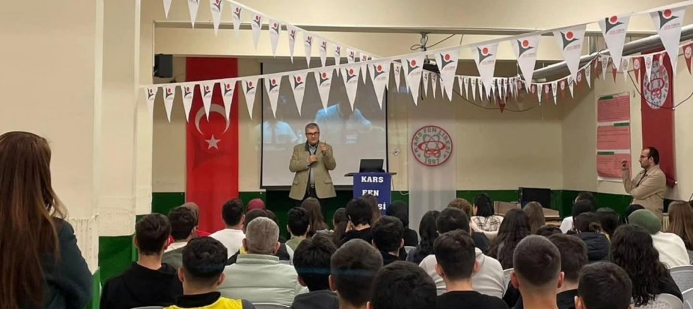 Kars’ta gençlere ilham veren meslek tanıtım günleri