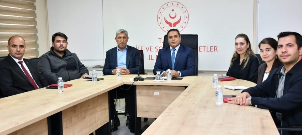 Kars’ta “İyilik Var” Gönüllülük Programı İçin Bilgilendirme Sunumu