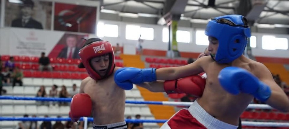 Kars’ta Kick Boksta 10 Ülkeden 413 Sporcu Ani İçin Ter döktü