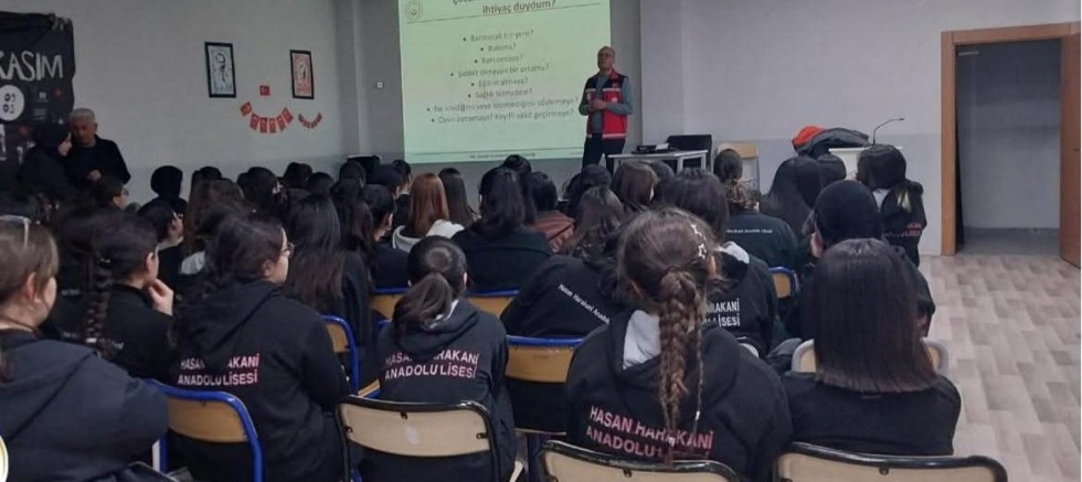 Kars’ta lise öğrencilerine yönelik farkındalık çalışması