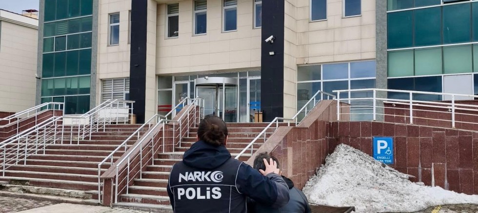 Kars’ta narkotik operasyonu: sokak satıcısı tutuklandı