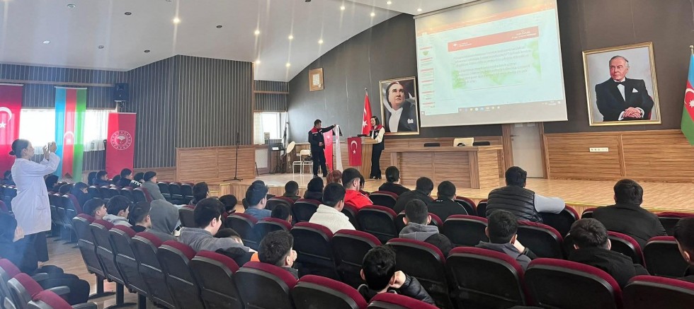 Kars’ta Öğrencilere ve Öğretmenlere “Akıllı Tarım” Eğitimi