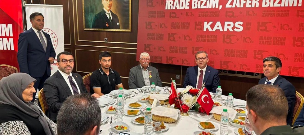 Kars'ta Şehit Aileleri ve Gaziler Onuruna Anlamlı Buluşma