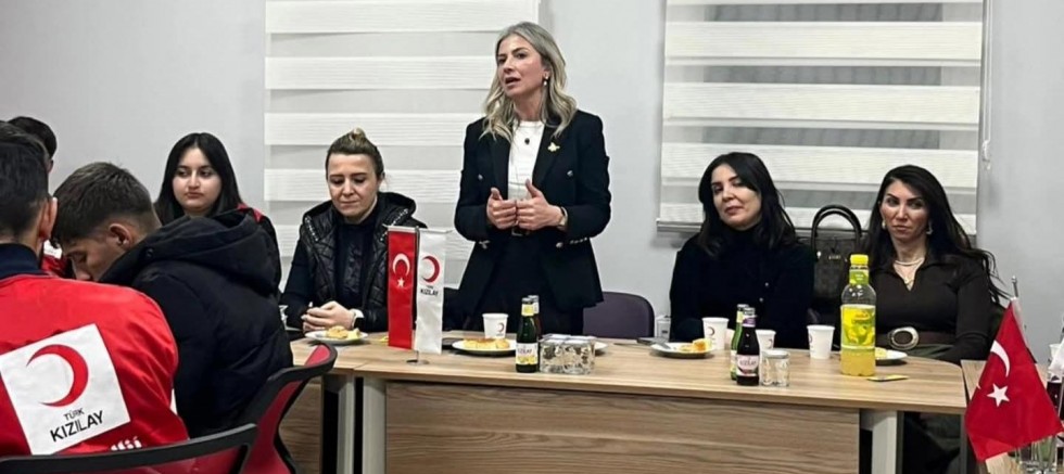 Kars’ta Üniversite Öğrencilerine “Anne Eli” Değen İftar Sofrası