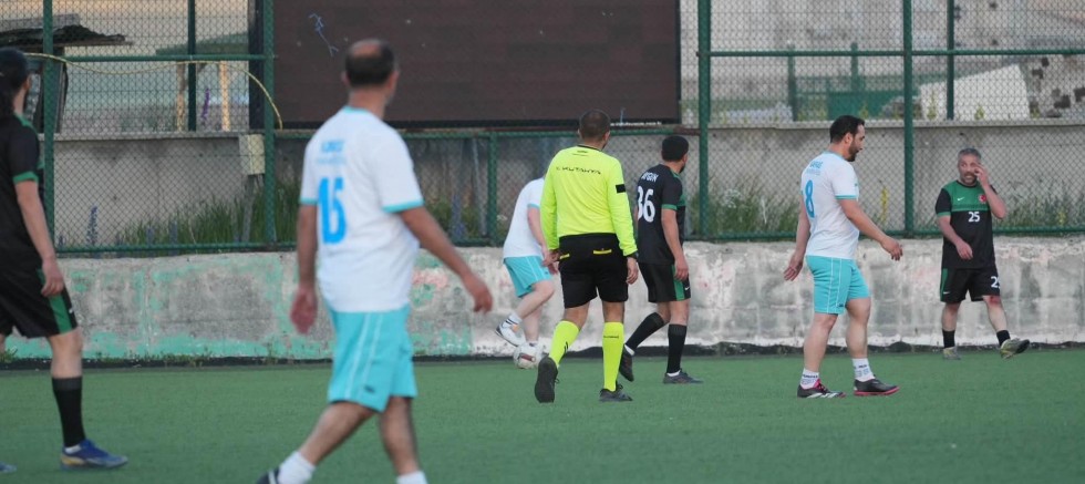 Kars'ta Veteranlar Ligi Başladı! 
