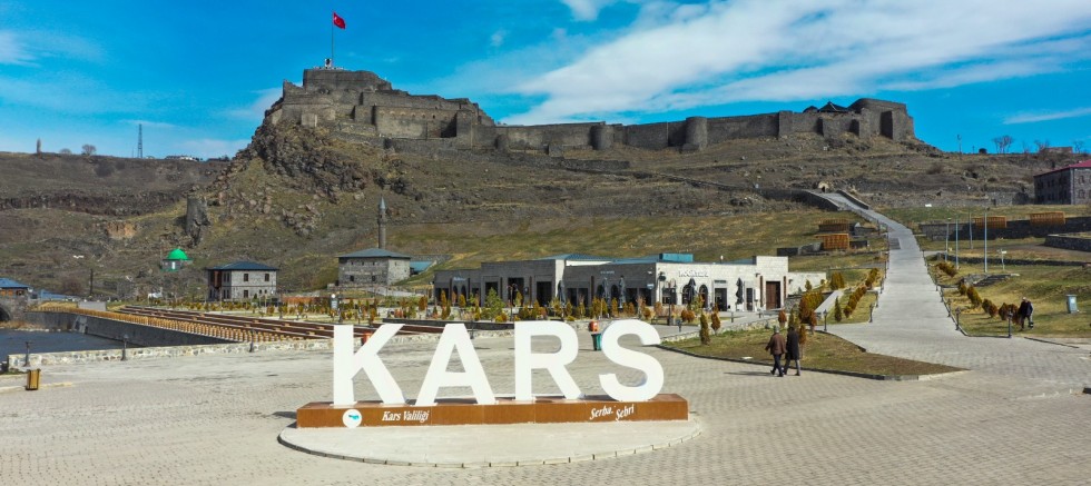 Kars'tan Göçler devam ediyor